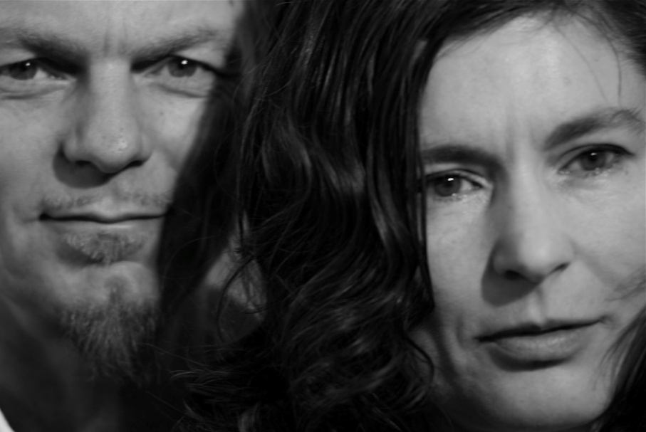 MAISONDAHLBONNEMA MaisonDahlBonnema is het duo Hans Petter Dahl en Anna Sophia Bonnema. Deze twee artiesten vervullen sinds 1999 een belangrijke rol in de producties van Jan Lauwers & Needcompany.