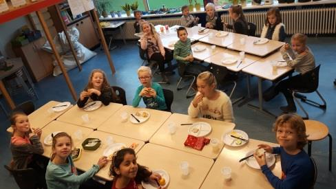 Op 9 november jl. hebben alle kinderen genoten van het Nationaal Schoolontbijt.