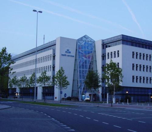KLM Health Services KLM Travel Clinic op Schiphol- Oost is nu ook in het weekend geopend.