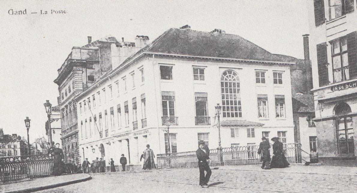 Koophandelsplein Het hoofdpostgebouw van Gent bevond zich aan de operagebouw daarna verhuisde men naar de Korenmarkt.