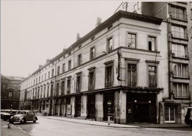 Schouwburgstraat eind de jaren zestig begin de jaren zeventig. Deze straat werd aangelegd rond 1836 en noemde de Comediestraat.