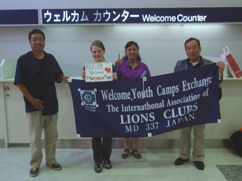 Lions Youth Camp Exchange 2009 Japan. Marjolein de Raat. In de zomer van 2009 heb ik meegedaan aan de Lions Youth Camp Exchange via de Lions club Utrechtse Heuvelrug. Dat is me erg goed bevallen.