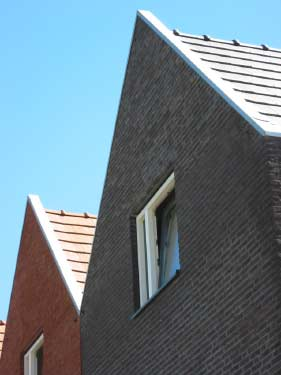 DAKRAND Traditionele vorm met moderne uitstraling, waarbij bij overstekende daken aandacht in detaillering besteed moet worden. Boeiboorden zijn niet toegestaan.
