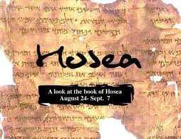 Schrijver en tijd De naam Hosea is sterk verwant met de naam Jozua of Jeshua en betekent: hulp, redding. Hosea was profeet in het tienstammenrijk Israël in de achtste eeuw voor Christus.
