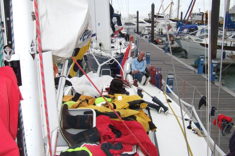 kracht zeven die voor grote brekers en grondzeeën op de Haaksgronden zorgt. Direct na de start moeten we daar doorheen.