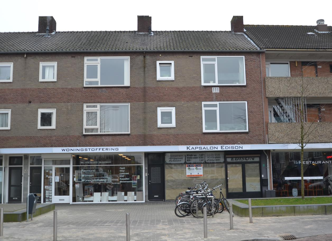 TE HUUR Breda Christiaan Huygensstraat 48 C 1 Leuke studio met eigen voorzieningen gelegen op de derde verdieping.