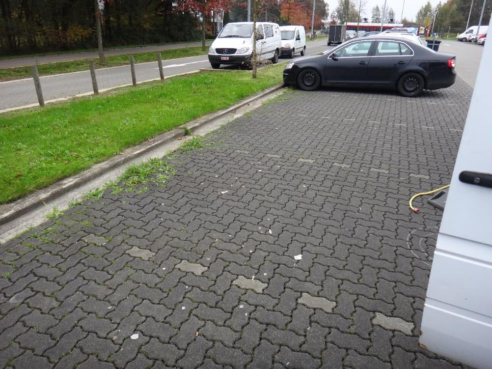 Figuur 51: Beringen-Paal, Zwanenbergstraat: terreinfoto Opmerkingen: Tijdens de visuele inspectie van de parking werd er weinig of geen voegvulling gevonden.