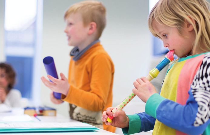 CULTUUREDUCATIE MET KWALITEIT Maak voor uw Cultuurmenu en Deskundigheidsbevordering een keuze uit ons aanbod.