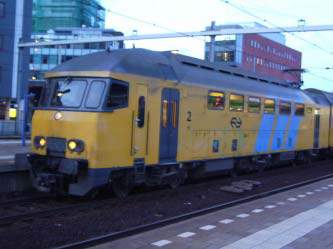 Inventarisatie lawaainiveaus Huidig materieel van de NS: Mat 64 (Materieel 64) Loc 1700/1800 (locomotief) Sprinter