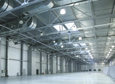Klok high bay 60, 100, 150, 200 en 300W High bay lampen zijn uiterst efficiënte en veelzijdige hanglampen, die uitstekende prestaties leveren in grote ruimten met hoge plafonds.