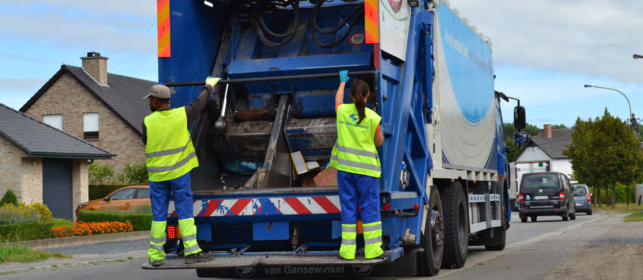 Snel, veilig en correct afval ophalen dankzij goede afspraken Zet u op tijd het afval of materiaal buiten? Het politiereglement bepaalt wanneer u afvalstoffen mag buitenplaatsen.