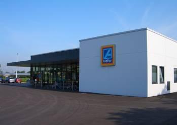 3 Hofer (Aldi Süd) Duitse hard discounter keten Aldi (Hofer) is met een marktaandeel van 14% de derde grootste supermarktketen in Oostenrijk.