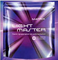 Light Master Light Master creëert in recordtijd maximale verheldering tot 8 niveaus. Dit veelzijdige product is geschikt voor alle technieken, zowel op de hoofdhuid als voor highlights en kamstrengen.