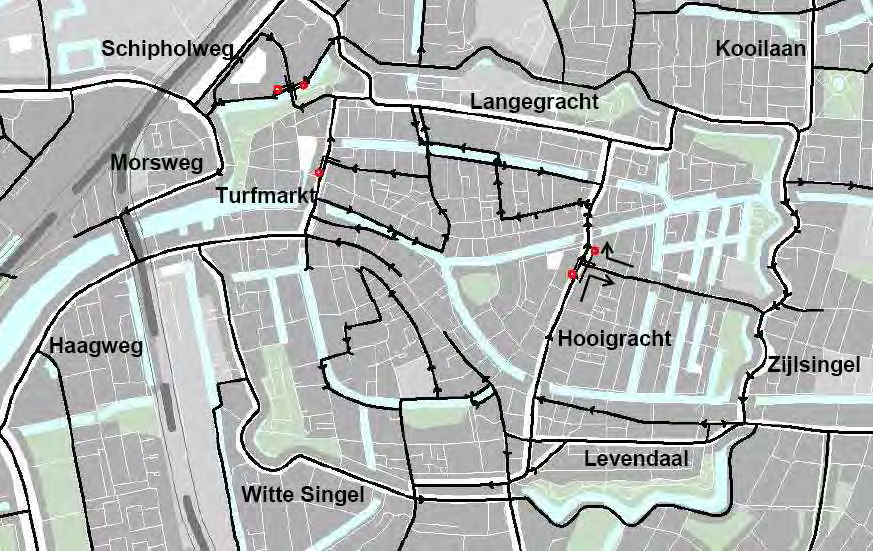 Verkeerscirculatie centrum Leiden (1) In de gehele binnenstad geldt een lage snelheid (maximaal 30 km/h) en worden verkeerslichten waar nodig zodanig afgesteld dat doorgaand verkeer wordt ontmoedigd.