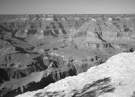 KENNISDOMEIN DE AARDE EN HET HEELAL Voorbeelditem kennisdomein De aarde en het heelal DE GRAND CANYON De Grand Canyon ligt in een woestijn in de Verenigde Staten.