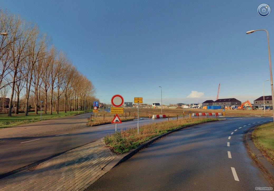Figuur 2.3 Kruispunt Stroomzijde Floris V Dreef februari 2015 (bron: Cyclomedia) Vanaf eind december 2015 is de Stroomzijde weer opengesteld voor al het verkeer.