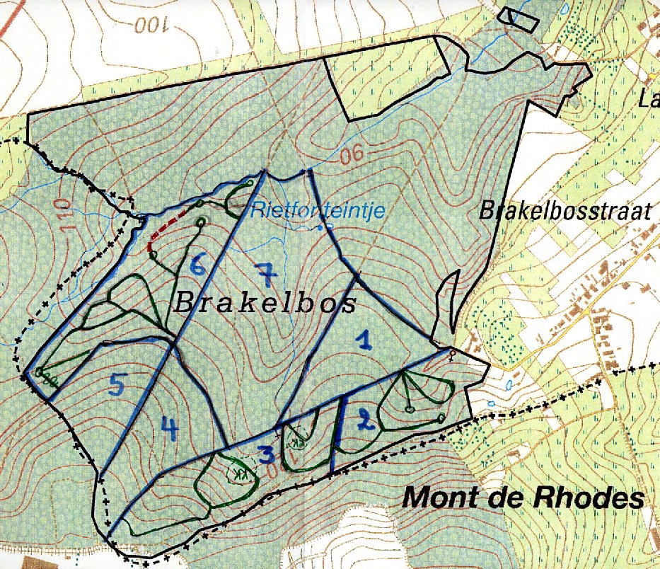 5.6 Brakelbos in Brakel (Johan Cordier en Mieke D Hondt 2004) Deze kaart is getekend om de gemarkeerde ruimingspistes in enkele bestanden van Brakelbos te documenteren.