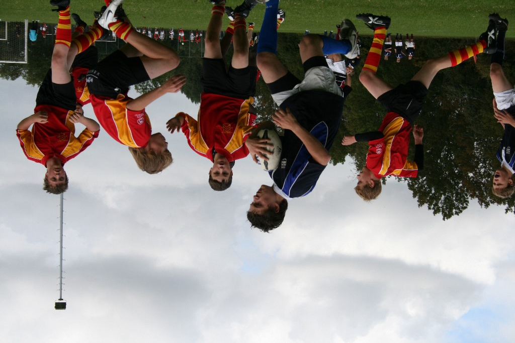 Rugby Academy/LOOT school Na instroom bij de mini s aan het begin van het seizoen, zal het bestuur van de Rugby Academy NW in het tweede c.q. derde RTC weekend i.s.m. het Willem Blaeu College een voorlichting geven over de LOOT-school (Landelijk Overleg Onderwijs en Topsport) in Alkmaar.
