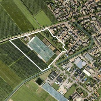 2. Situatie Het nieuwbouwplan is gelegen aan de Hogeweg in Rossum, in de gemeente Maasdriel.