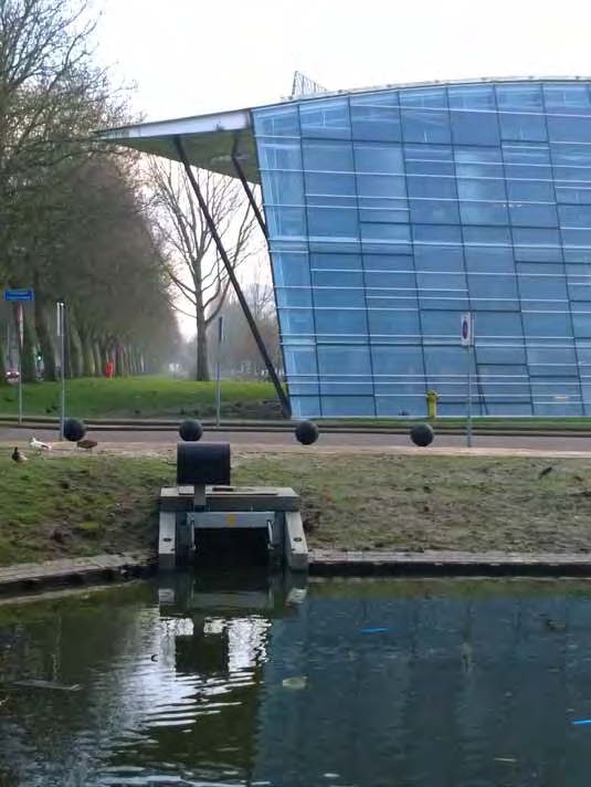 Zuidoost behoort. De watersysteemanalyse (WSA) uit 2014 liet zien dat er op drie plekken in Delft Zuidoost wateroverlast kan optreden: 1. de Kanaalhof en de Botanische Tuin van de TU Delft; 2.