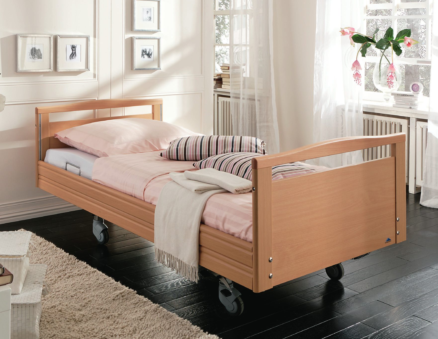 Het hoog-laag bed is een prachtige combinatie tussen design en praktische functionaliteit.