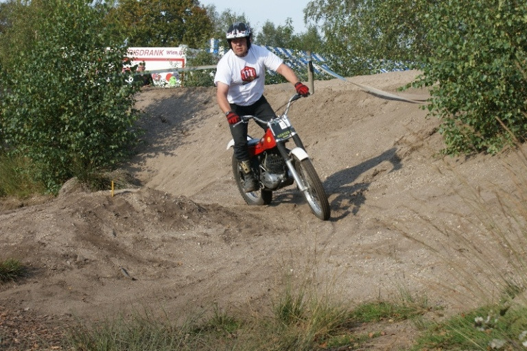 bakkie tijdens de trial. Dus de familie Dreze nam de beker mee naar Belgie.