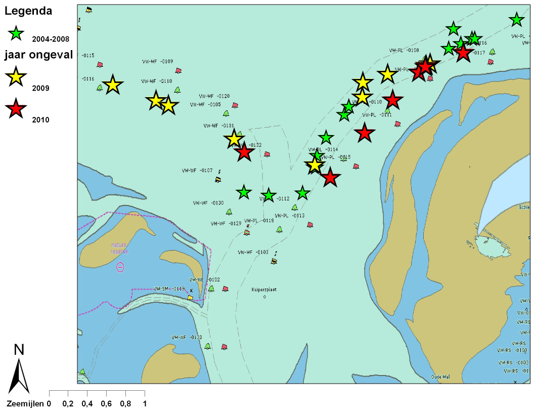 De onderstaande figuren geven een beeld van de ligging van de scheepsongevallen bij deze aandachtslocaties, geprojecteerd op de Electronic Navigational Chart (ENC), uitgegeven door RWS.