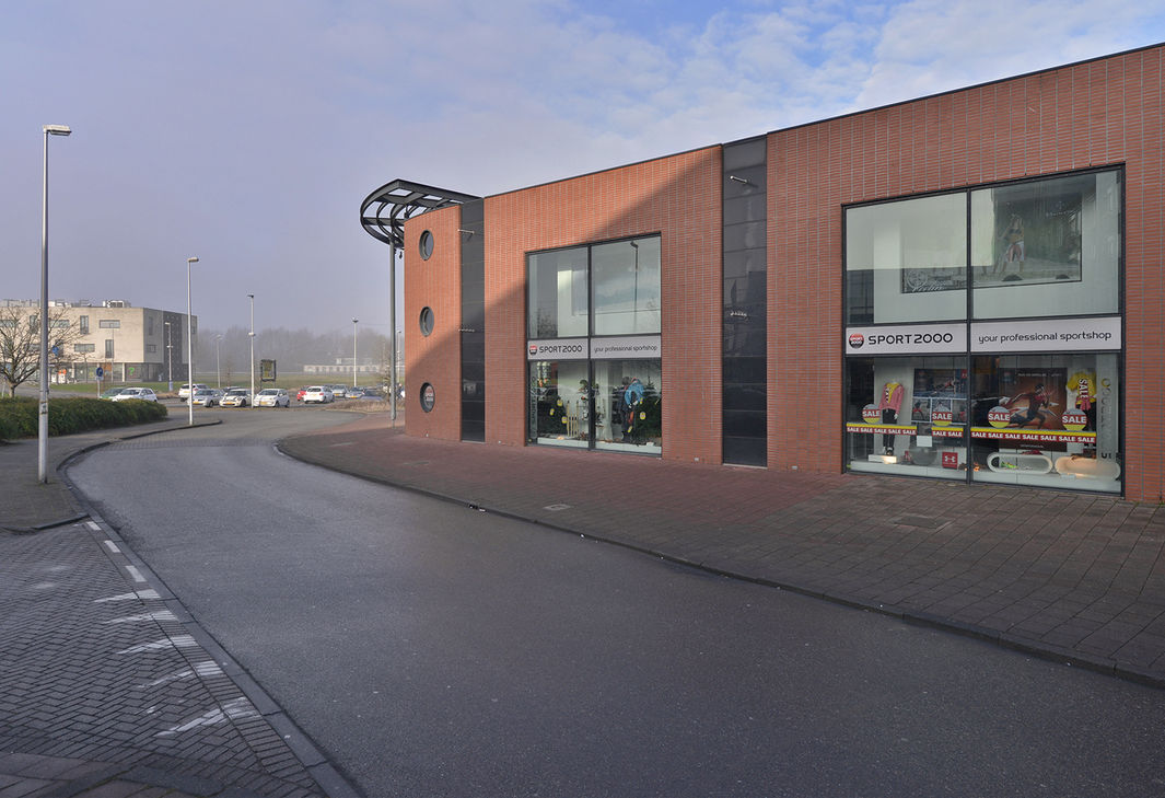 Algemeen: Investment Memorandum betreffende een volledig verhuurd winkelpand gelegen aan de Struytse Hoeck 95 te Hellevoetsluis.