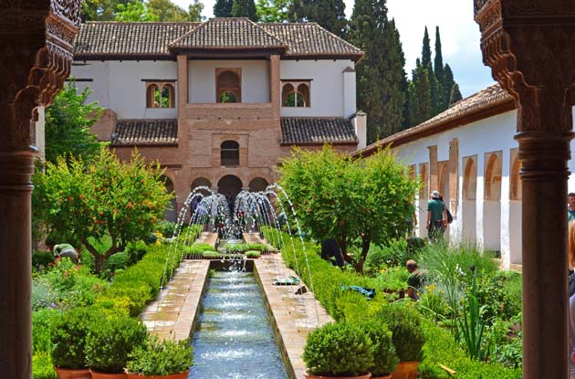 Moors erfgoed van Andalusië Deze reis laat u kennismaken met de rijke Moorse geschiedenis van Andalusië.