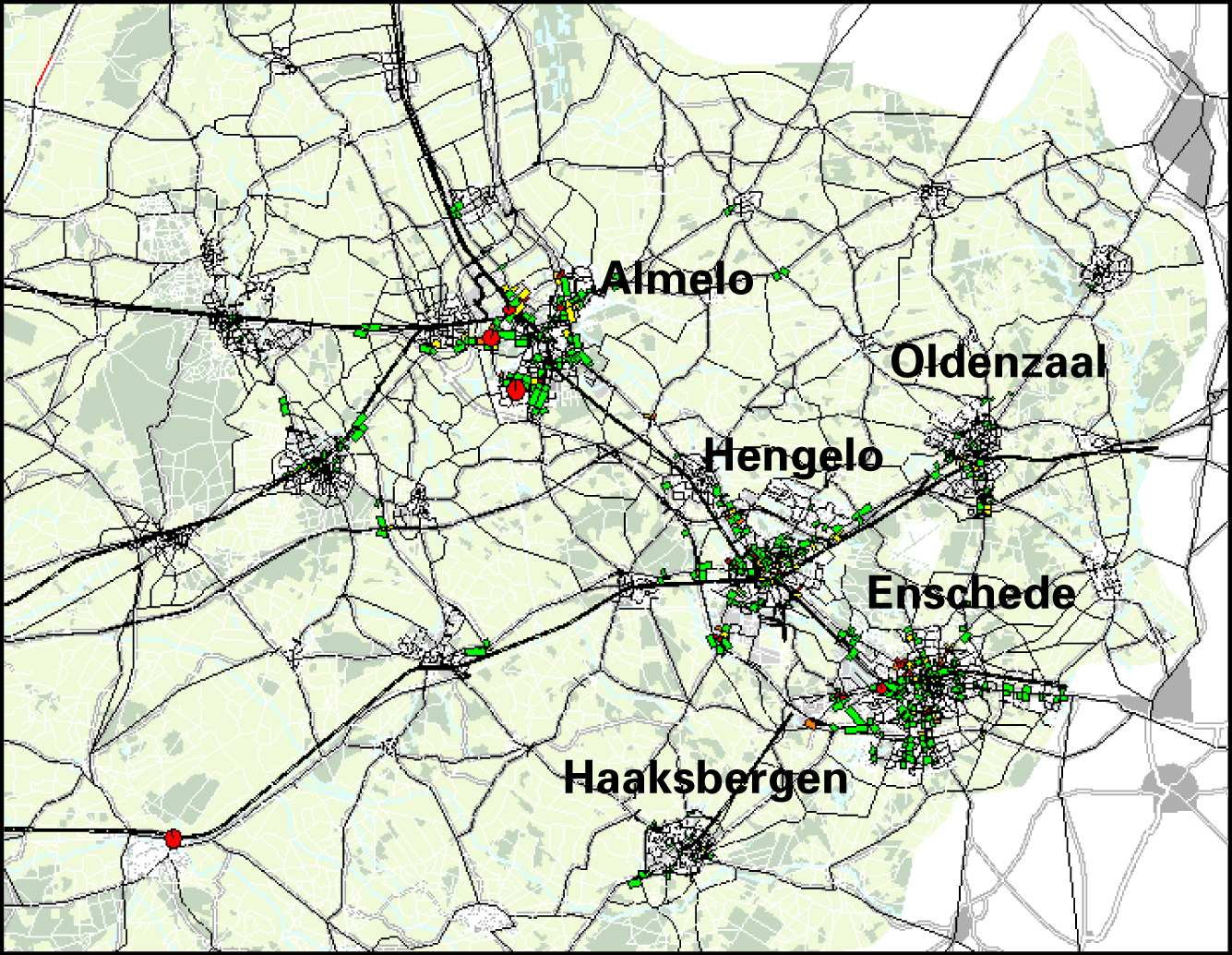 Figuur 8. Voertuigverliesuren op het Twentse wegennet in 2004 In 2004 concentreren de verliesuren zich op het stedelijk netwerk, met name op de stadsringen en de aansluitingen met het hoofdwegennet.