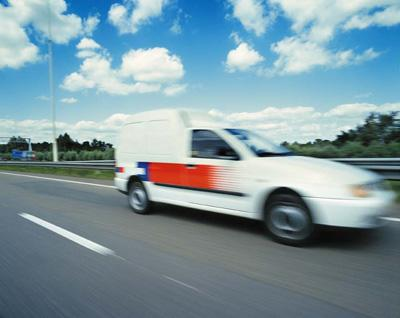 3 Inleiding urgentie & relevantie veilig rijden bestelbussen Aanleiding Groei voertuigenpark Voertuigkarakteristieken Voertuigdimensies Rijeigenschappen Geen apart rijbewijs