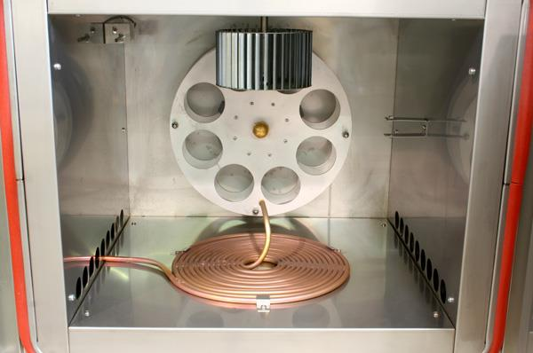 Verouderingsproeven RTFOT-methode (Rolling Thin Film Oven Test) Deze verouderingsmethode is o.a. onderdeel van het SHRP testprogramma (Superpave binder specifications).