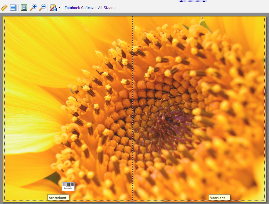 DE SOFTWARE GEBRUIKEN: OMSLAG MAKEN 1 2 3 Goed om te weten: De linkerkant is de achterkant van je fotoalbum, de rechterkant is de voorkant. Stippellijn De omslag heeft rondom een stippellijn ( 1 ).