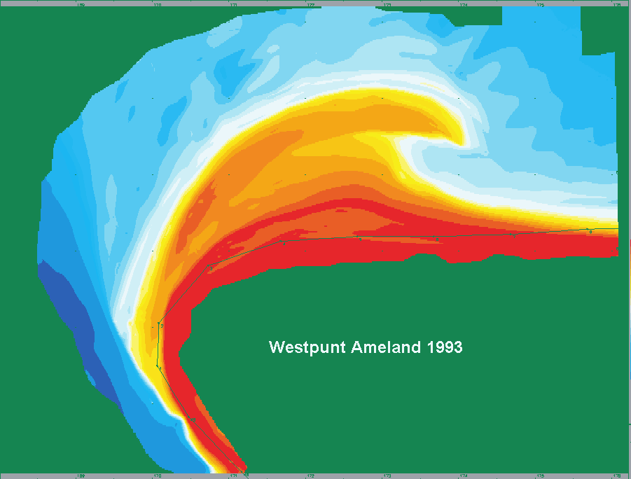 Door de oostwaartse verplaatsing van de strandhaak is de ligging van de erosie- en sedimentatiezones verschoven.