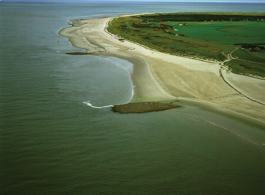 Kustvak I (km raai 47-2,5) Dit gebied grenst direct aan het Zeegat van Ameland. Hier heeft sinds 1850 een kustafslag over ca. 2 kilometer plaats gevonden als gevolg van het oprukken van het Borndiep.