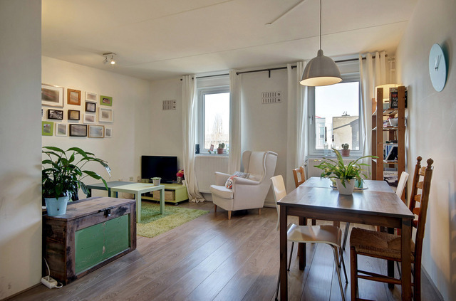 Wij bieden u een zeer leuk twee-kamer-appartement aan in het gezellige Amsterdam-Oost. Dit appartement is gesitueerd in de hippe Indische Buurt.