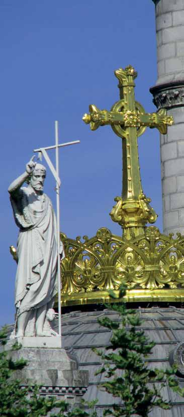 Reserveren: Via je kwb- of Femma-afdeling In je kwb- of Femma-afdeling is er wellicht een verantwoordelijke voor de Lourdeswerking (hij of zij regelt ook de inschrijvingen). Op www.govaka.