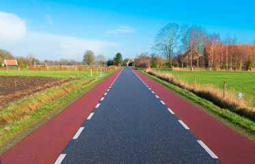 EEN VEILIG FIETSPAD MET TRACK LINE TYREGRIP HOE ZORGT U VOOR EEN VEILIG FIETSPAD? Jaarlijks worden er in Nederland maar liefst meer dan 15 miljard fietskilometers afgelegd.