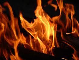 Soorten Calamiteiten Brand Door verbranding veroorzaakt en met vlammen gepaard gaand vuur, dat in staat is zich uit eigen kracht voort te planten.