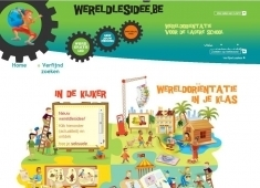 In het Wereldcentrum in Gent kan je lespakketten, brochures met vormingsactiviteiten, dvd's, educatieve spelen