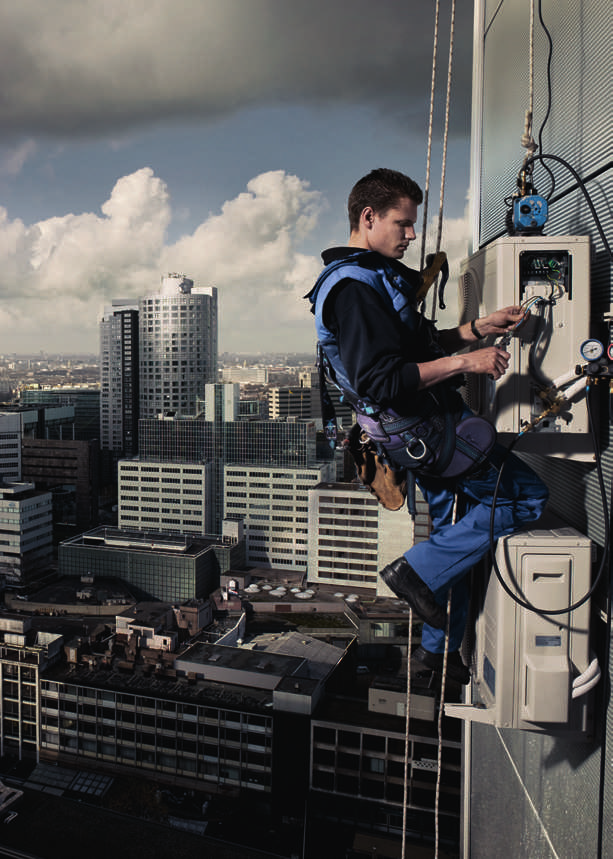 Vergelijking tussen verschillende systemen van toerenregeling De snelheidsbeperking of verlaagd toerental creëert verhoudingsgewijs grotere warmteverliezen in de motor en ook extra verliezen door het