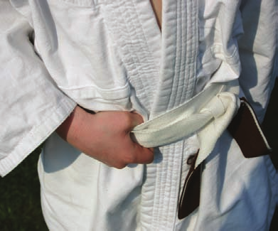 J Jiu-Jitsu Jiu-Jitsu is een zelfverdedigingsport waaruit onder andere judo en aikido zijn ontstaan.