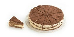 PANESCOFOOD.COM Een voorgesneden taart van in koffie geweekte chocoladebiscuit met room, mascarpone kaas en marsala wijn (originele receptuur).
