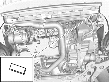 Dit wordt niet opnieuw gebruikt, net als de achterste schroef. Plaats de voorste schroef in het binnenscherm terug. IMG-327915 4 Geldt voor alle auto s met een 5-cil.