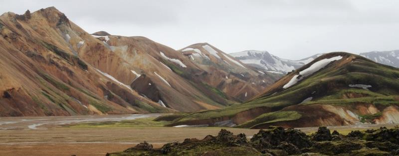Vulkanisch IJsland 10 daagse rondreis, wij zorgen voor de huurwagen en de hotels Deze self drive rondreis (4x4 verplicht) brengt U letterlijk rond IJsland.