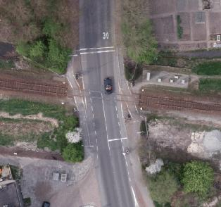 5.22 002 / 76,370 Zuiderweg - Groningen Beveiliging AHOB Aantal sporen 1 Ligging bij station i.v.m. treinsnelheid i.v.m. reizigers Snelheid trein (km/uur) 120 Snelheid weg (km/uur) 50 / 30 Frequentie nu (p.