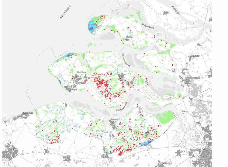 In bijgaande figuur zijn de grondwateronttrekkingen voor de provincie Zeeland afgebeeld.