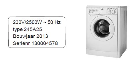 11. Het typeplaatje van een wasmachine bevat heel wat informatie over het toestel. Welke bewering over de wasmachine is juist? A. De weerstand van het toestel is 0,092 Ω. B.