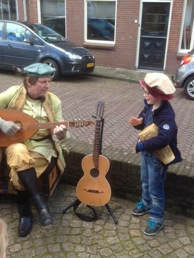 troubadour gaan kijken in Oudewater.