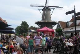 Dinsdag 26 juli Sluis namiddag en avondmarkt.eén van de grootste evenementen in Zeeuws-Vlaanderen zijn de avondmarkten in Sluis.